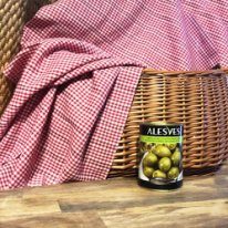 Оливки фаршированные тунцом